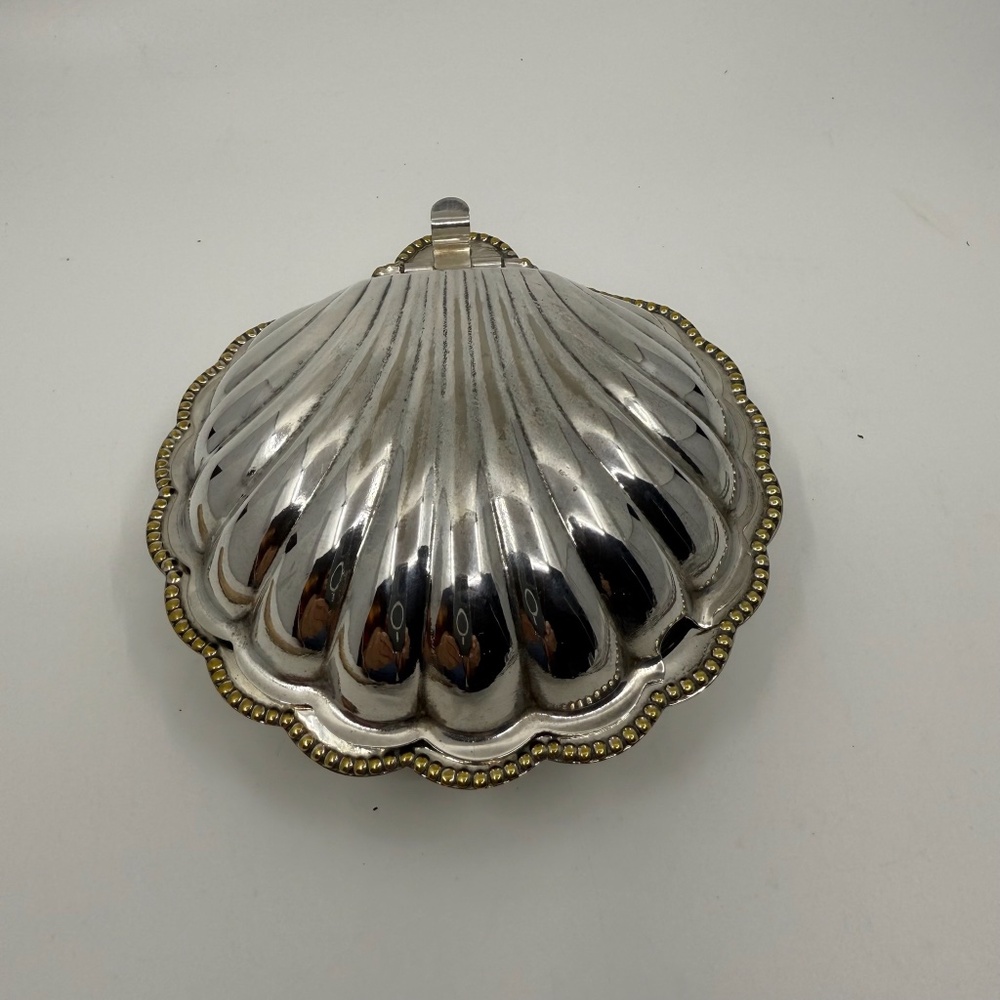VINTAGE E & JL (E&J LEEK) SILVER PLATE CLAM SHELL BUTTER DISH W/ FROSTED GLASS - Picture 2 of 16